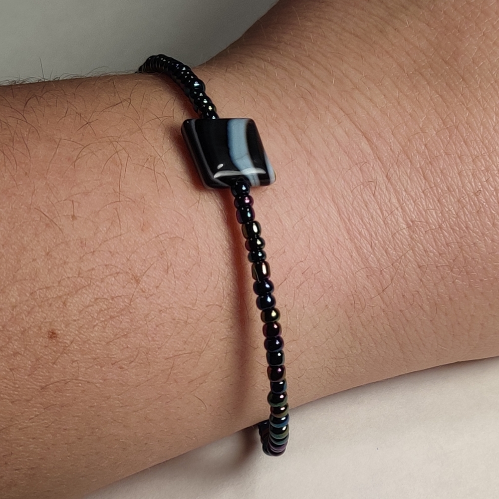 Botswana Agate & Seed Bead Handmade Bracelet - Picture 5 of 9